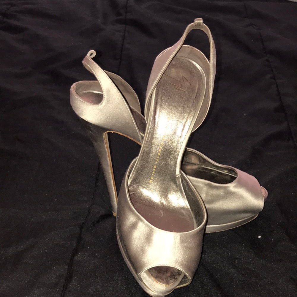 Giuseppe Zanotti Design Women’s Silver Satin Pumps